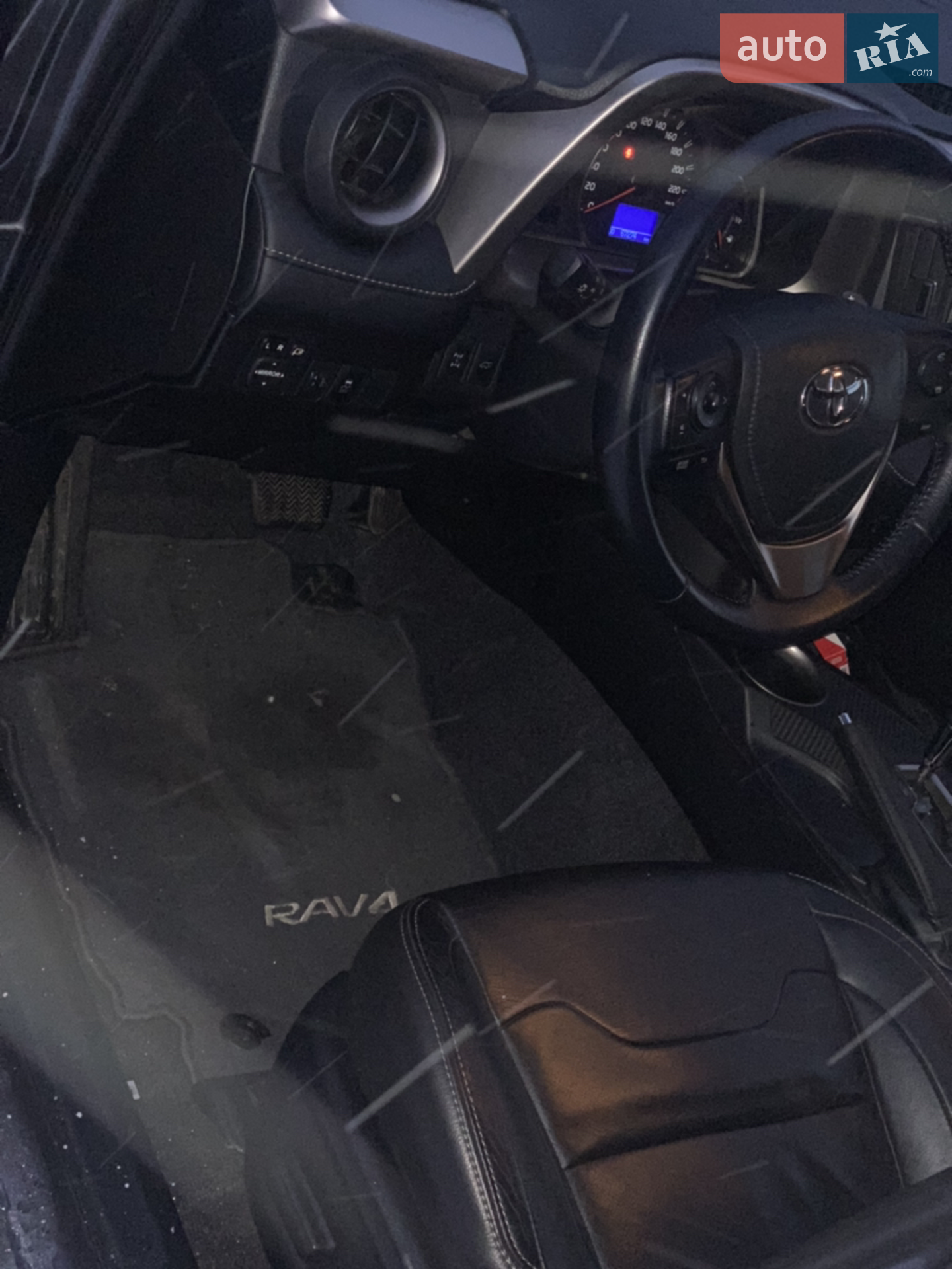 2014 Toyota RAV 4 - мініатюра 11