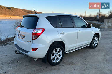 Позашляховик / Кросовер Toyota RAV4 2010 в Новодністровську