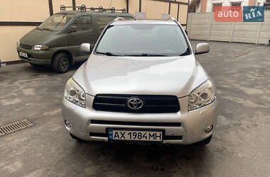 Позашляховик / Кросовер Toyota RAV4 2008 в Харкові