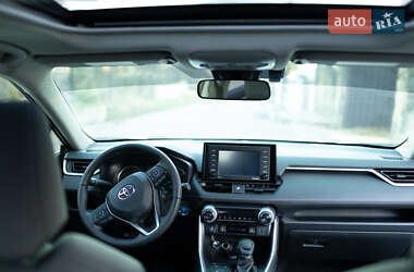 Внедорожник / Кроссовер Toyota RAV4 2022 в 