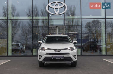 Позашляховик / Кросовер Toyota RAV4 2018 в Дніпрі