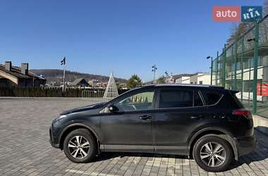 Позашляховик / Кросовер Toyota RAV4 2017 в Києві