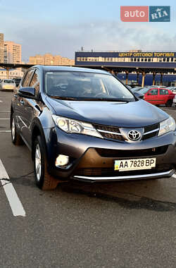 Позашляховик / Кросовер Toyota RAV4 2013 в Києві