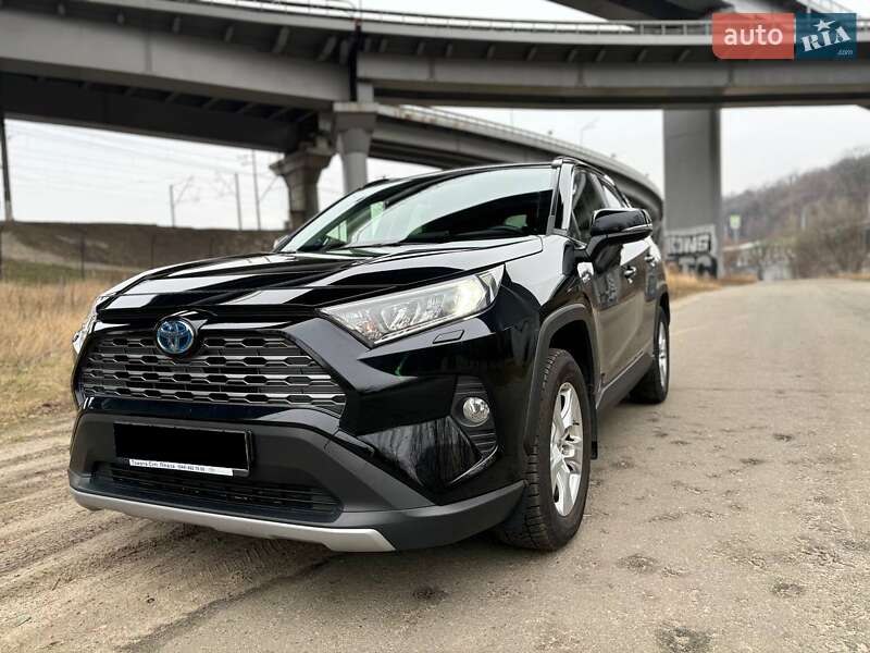 Позашляховик / Кросовер Toyota RAV4 2020 в Києві