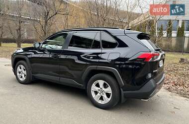 Позашляховик / Кросовер Toyota RAV4 2020 в Києві