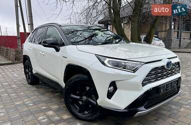 Позашляховик / Кросовер Toyota RAV4 2020 в Тернополі