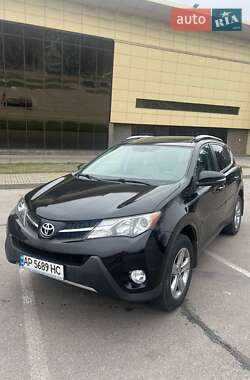 Внедорожник / Кроссовер Toyota RAV4 2015 в Киеве