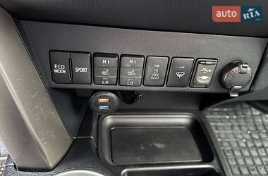 Внедорожник / Кроссовер Toyota RAV4 2013 в 