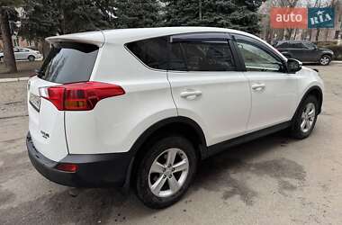 Внедорожник / Кроссовер Toyota RAV4 2013 в 