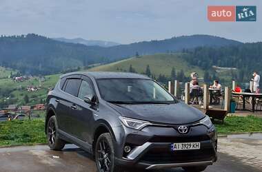 Позашляховик / Кросовер Toyota RAV4 2016 в Києві