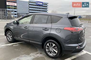 Позашляховик / Кросовер Toyota RAV4 2018 в Києві