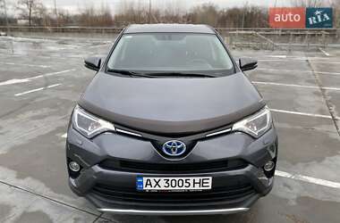 Позашляховик / Кросовер Toyota RAV4 2018 в Києві