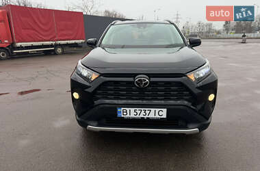 Позашляховик / Кросовер Toyota RAV4 2018 в Полтаві