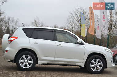 Внедорожник / Кроссовер Toyota RAV4 2011 в 