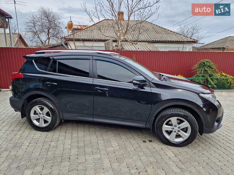 Внедорожник / Кроссовер Toyota RAV4 2013 в Первомайске