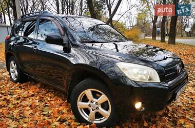 Позашляховик / Кросовер Toyota RAV4 2005 в Дніпрі