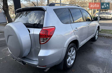 Внедорожник / Кроссовер Toyota RAV4 2006 в Николаеве