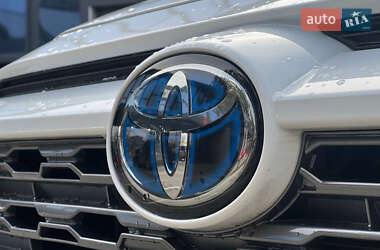 Внедорожник / Кроссовер Toyota RAV4 2020 в Рокитном