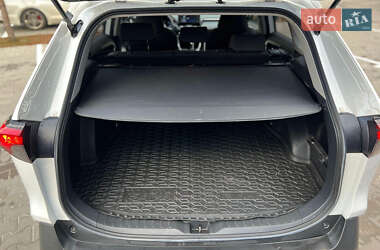 Внедорожник / Кроссовер Toyota RAV4 2020 в Рокитном