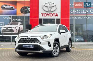 Внедорожник / Кроссовер Toyota RAV4 2023 в Ивано-Франковске