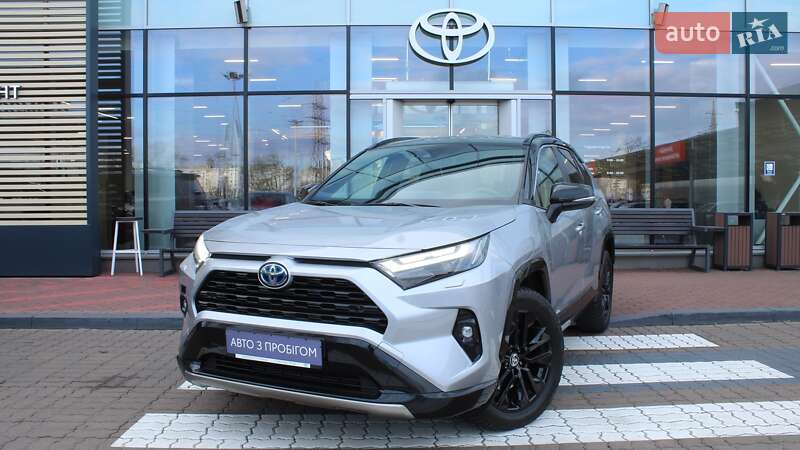 Позашляховик / Кросовер Toyota RAV4 2022 в Києві