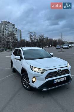 Позашляховик / Кросовер Toyota RAV4 2019 в Києві