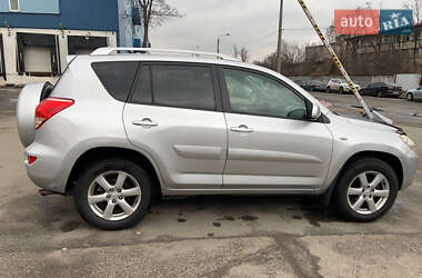 Позашляховик / Кросовер Toyota RAV4 2008 в Києві