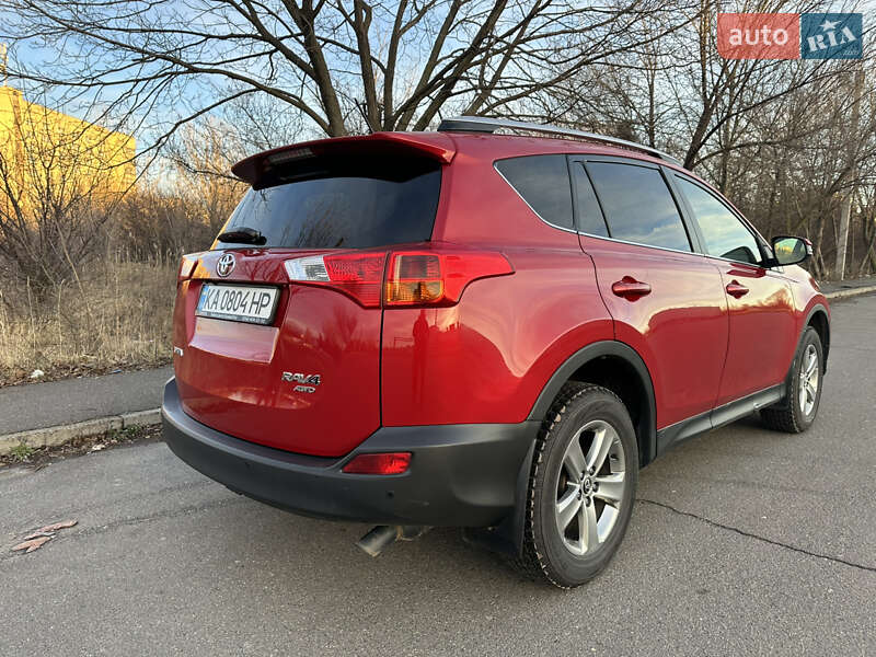 Позашляховик / Кросовер Toyota RAV4 2015 в Кривому Розі