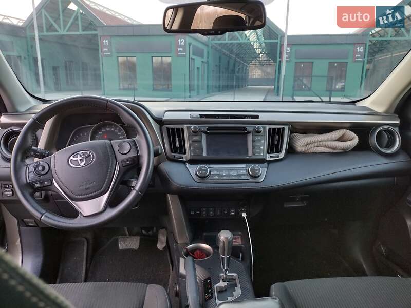 Позашляховик / Кросовер Toyota RAV4 2013 в Ірпені