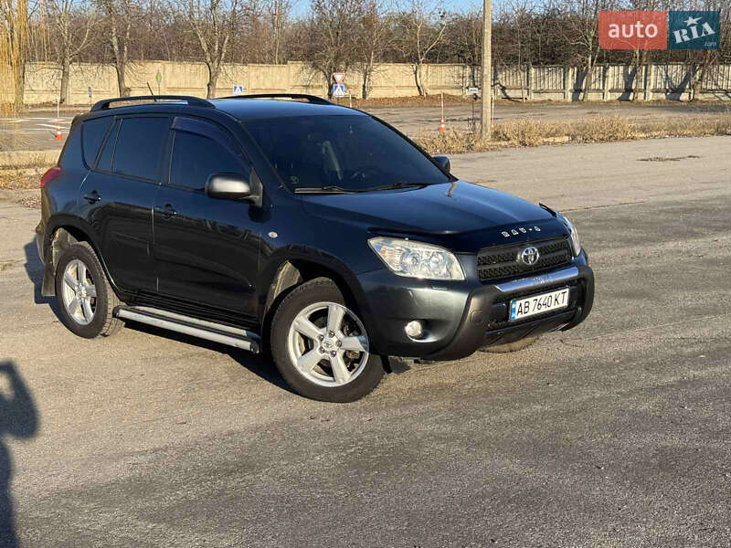 Позашляховик / Кросовер Toyota RAV4 2006 в Вінниці