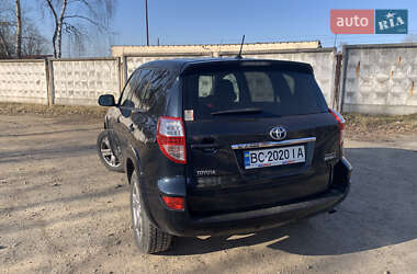 Позашляховик / Кросовер Toyota RAV4 2010 в 