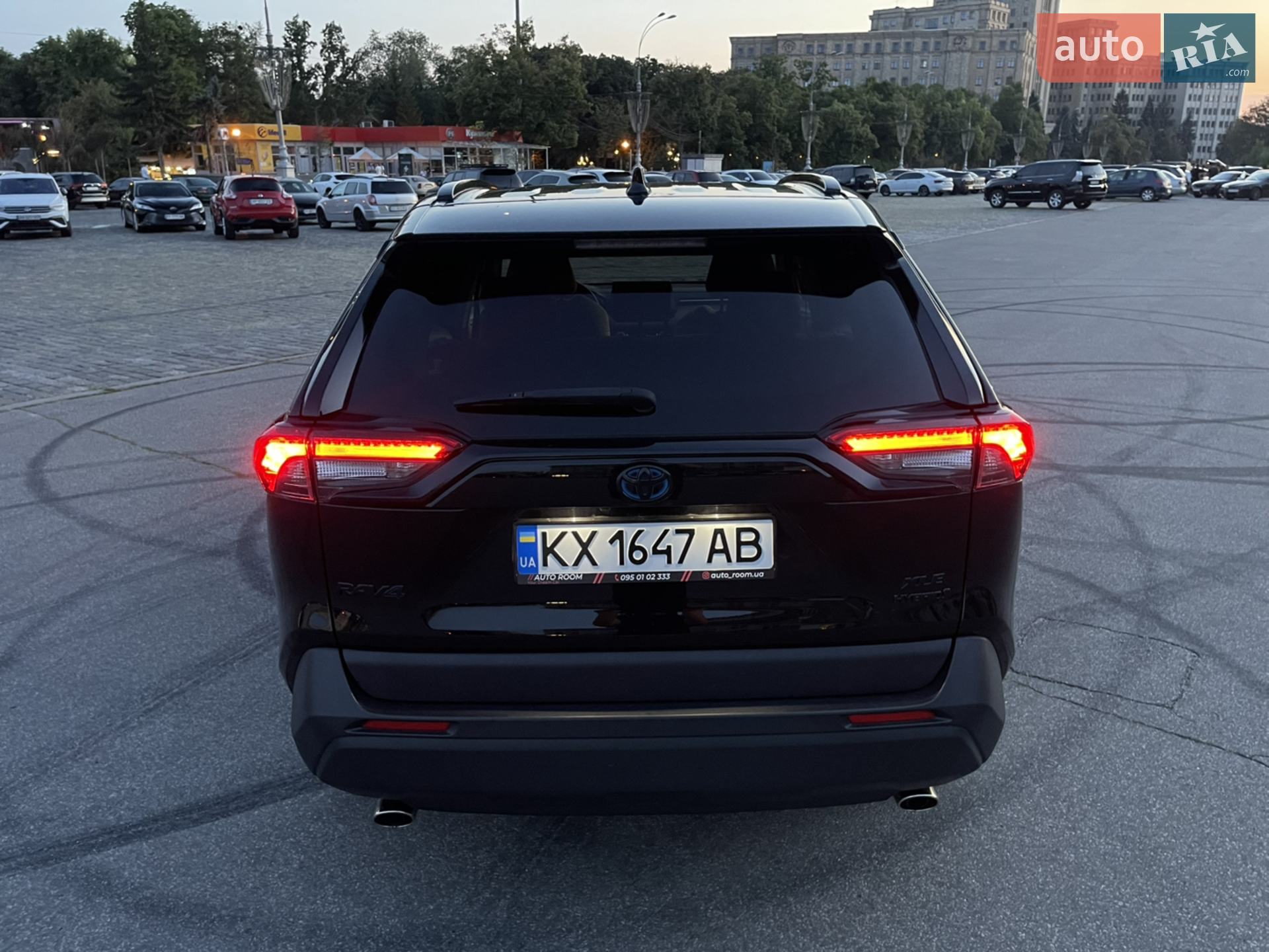2019 Toyota RAV 4 - мініатюра 6