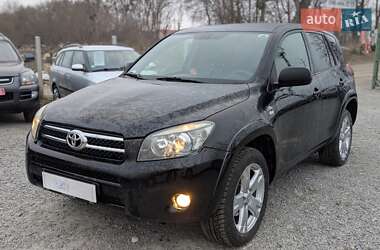 Внедорожник / Кроссовер Toyota RAV4 2007 в Ровно