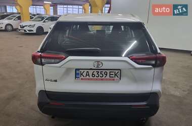 Позашляховик / Кросовер Toyota RAV4 2021 в Києві