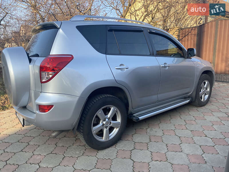 Позашляховик / Кросовер Toyota RAV4 2006 в Запоріжжі