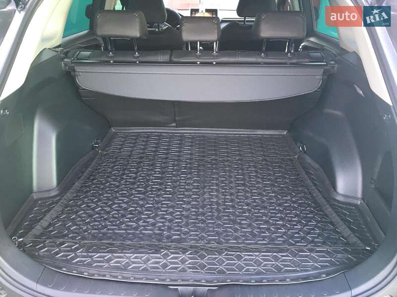 Внедорожник / Кроссовер Toyota RAV4 2020 в Первомайске