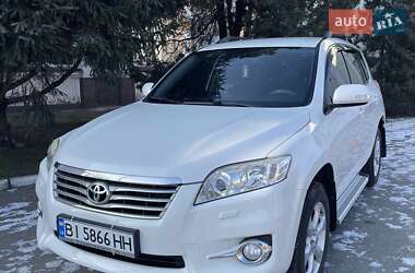 Внедорожник / Кроссовер Toyota RAV4 2010 в Лубнах