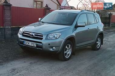 Внедорожник / Кроссовер Toyota RAV4 2008 в Сарнах