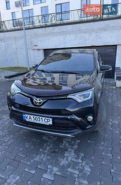 Позашляховик / Кросовер Toyota RAV4 2016 в Львові