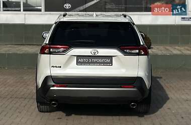 Внедорожник / Кроссовер Toyota RAV4 2019 в Черновцах