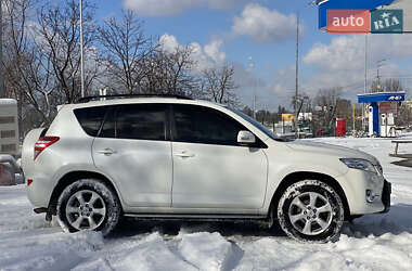 Внедорожник / Кроссовер Toyota RAV4 2011 в Киеве