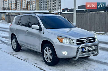 Внедорожник / Кроссовер Toyota RAV4 2006 в Киеве