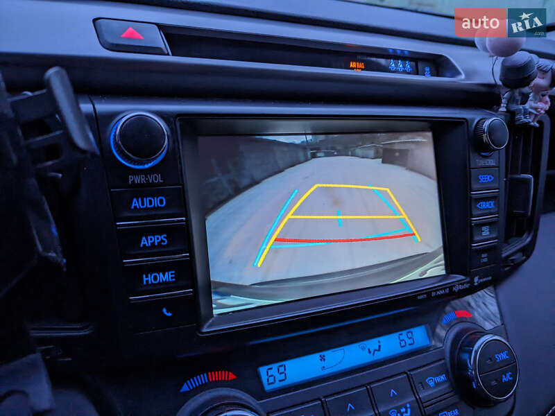 Позашляховик / Кросовер Toyota RAV4 2016 в Києві фото 10 Позашляховик / Кросовер Toyota RAV4 2016 в Києві