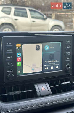 Внедорожник / Кроссовер Toyota RAV4 2019 в 