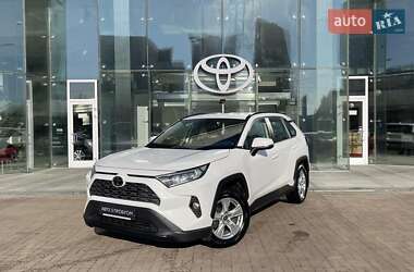 Позашляховик / Кросовер Toyota RAV4 2021 в Києві