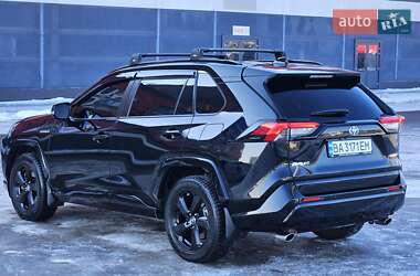 Позашляховик / Кросовер Toyota RAV4 2021 в Києві