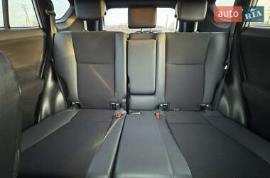Внедорожник / Кроссовер Toyota RAV4 2015 в 