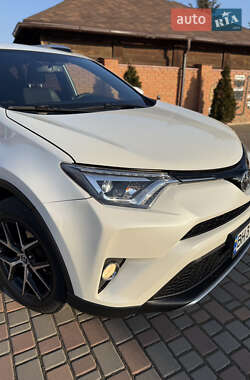 Внедорожник / Кроссовер Toyota RAV4 2016 в Одессе