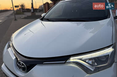 Внедорожник / Кроссовер Toyota RAV4 2016 в Одессе