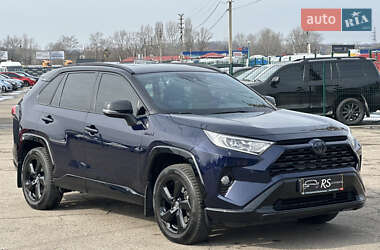 Позашляховик / Кросовер Toyota RAV4 2020 в Києві